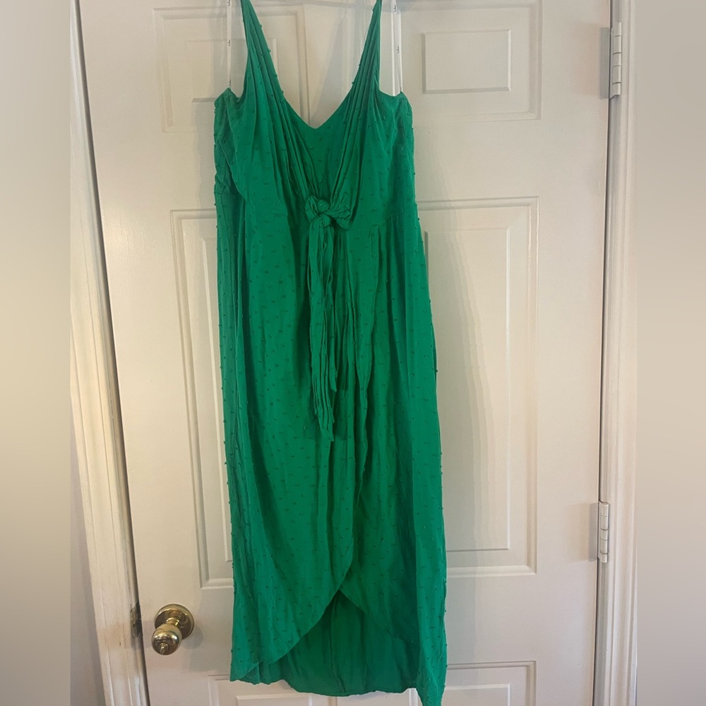 LULU’s Kelly Green Tie-Front, Wrap Sundress